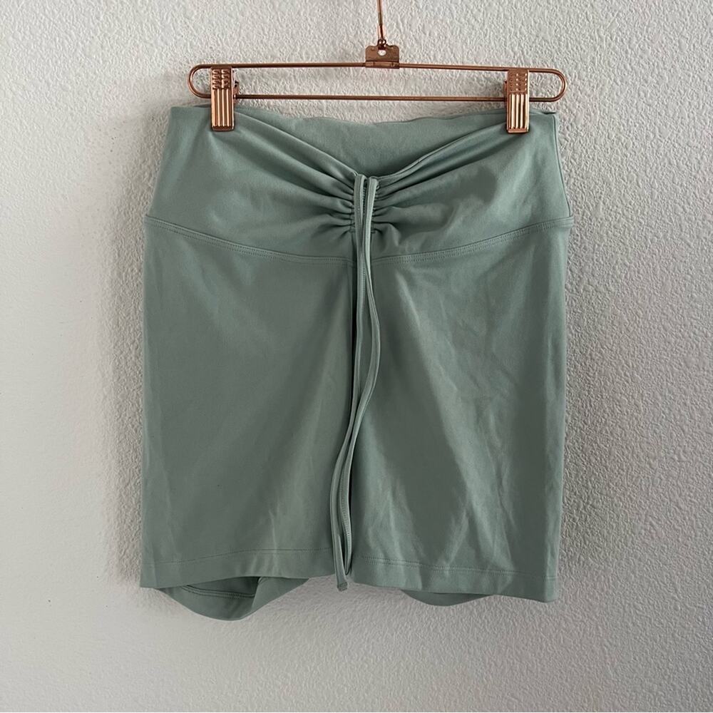 Victoria's Secret Pink Active Green Front Ruched Biker Bike Short Athleisure M